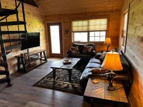 Sunset Bliss, cozy 1 bedroom, 1 loft cabin (NEW) - Image 2