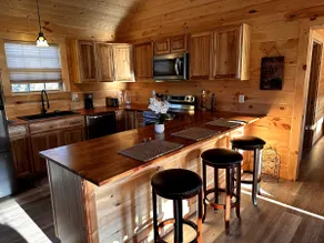 Sunset Bliss, cozy 1 bedroom, 1 loft cabin (NEW) - Image 4