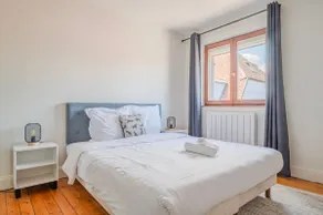 Large cozy accommodation 2 tram stops from the center - Image 2