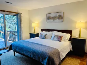 Close to hiking! | King Beds | Fireplace | Hot Tub - Image 4