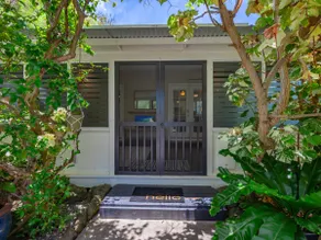 Kailua Beach Bungalow - Steps to the Beach! - Image 3