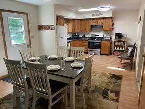 Lawrences Hideaway - Image 4