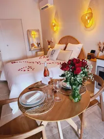 Luxury cottage, HOT TUB and SAUNA, Bold Nights - Image 3