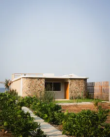 7BR Oceanfront Villa · Private Pool & Beach - Image 5