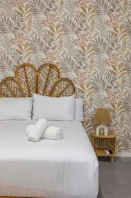 Elegant suite next to the City of Arts - Image 3