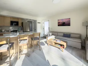 New home, amazing location - Image 5