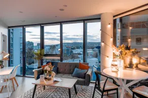 Modern Urban Oasis+SunsetViews&RooftopPool/Spa/gym - Image 5