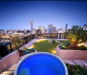 Modern Urban Oasis+SunsetViews&RooftopPool/Spa/gym - Image 2