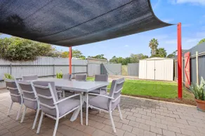 Pet friendly + Yard | BBQ + Dining | 2min Hospital - Image 4