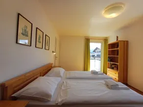 Alpine retreat with panoramic views - Image 4