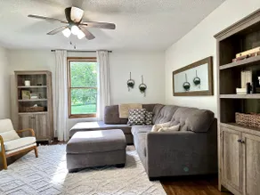 Rivertown Retreat - Image 5