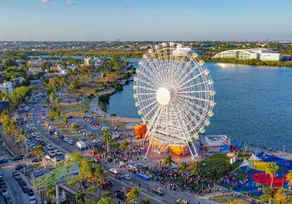 Lagoon. Fast WiFi. Queen bed. A/C. Smart TV. Park. - Image 2
