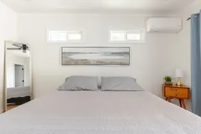 King Bed suite w/ exclusive 420 friendly patio - Image 3
