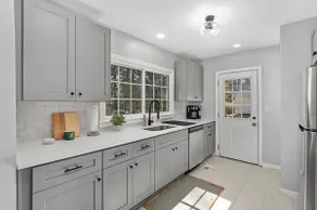 The Lockheed Lady - Renovated Ranch in Marietta! - Image 2
