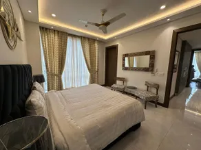 Luxury Apt407 Pool•Gym•Jacuzzi, Gulberg Lahore - Image 3