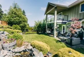 Executive 3 bedroom Home on Bear Mountain - Image 2
