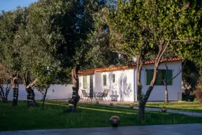 House by the sea - Image 3