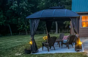 Binion Lodge: Wooded Privacy near Lake Shelbyville - Image 2