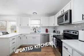 25% OFF: Spacious 4 bedroom-Pet Friendly-Fenced - Image 4