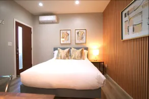 Luxe Suite with Private Yard & AC - Image 2