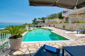 Romantic Suite & Endless Views: La Maisonnette - Image 2