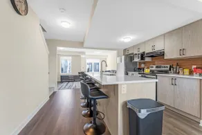 Stylish & Modern Townhome –Perfect Ottawa Getaway! - Image 4