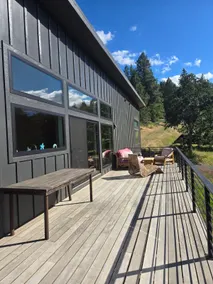 Gorge & Vineyard View Modern Country Home - Image 4