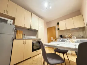 Cozy and quiet central apartment - Image 3