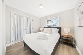 Spacious Silicon Valley 4BR Home with 2 Masters - Image 4