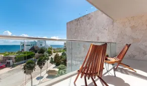 Oceanfront Seahorse | Private Hot Tub Beach Access - Image 3