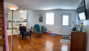 Private studio & prkg - Image 4