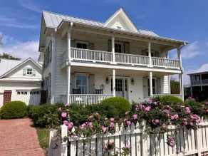 Alex Moore House (Fri to Fri summer bookings) - Image 3