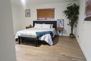 4 Bedrooms/2 Full Baths - Image 3