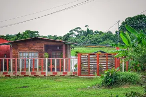 Cabin and garden, equipped, central. Lake view - Image 5
