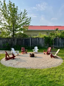 New and Cozy Cottage Minutes to Blue Mountain - Image 2