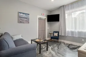 Historisk Downtown Ludington Condo - Image 4