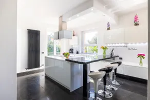 K10 Luxury Villa, Pool, Private Spa, Gym & Garden, Como - Image 2