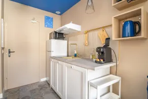 T2 Greece air conditioning – Close to stadium and Channot park - Image 3