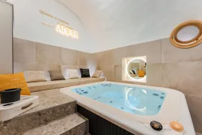 Anima Suite: Sauna, Jacuzzi, Turkish Bath and Kitchen - Image 4