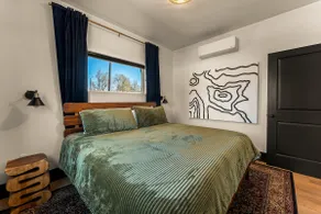 Casita Noir | King Bed | Fireplace | Private Patio - Image 4