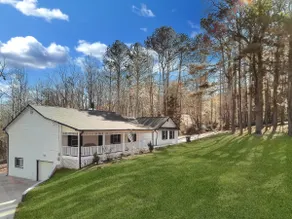 Charming Dacula Hideaway - Image 2