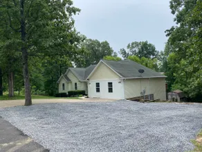 Kentucky Lake Getaway - Image 2