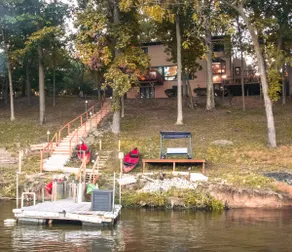 Huge Lakehouse! Sleeps 12! 5BR, 4BTH + Game Room. - Image 5