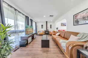 Pet Friendly Beautiful House near Melb Airport - Image 2