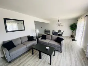 Modern Oasis Near The Legends - Image 2
