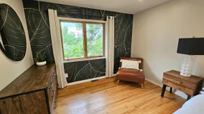 One Level Cozy Home backing to Lake Park, SKI - Image 5