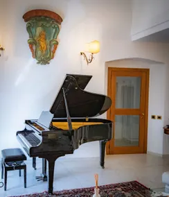 Anna's House - Image 2