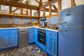 Cosy 2 bedroom apartment, terrace with Hot Tub 8am - 10pm plus private daily use of indoor pool and sauna 1 hour - Image 4