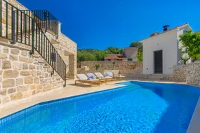 Authentic Premium Villa with Sea View and Heated Pool - Image 2