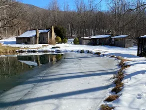 Walk to Old Rag & White Oak Trails - Rustic Cabin - Image 2